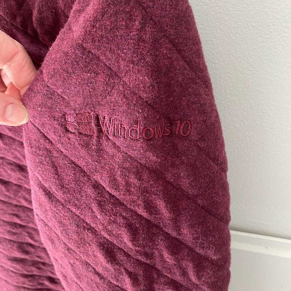Maroon Patagonia Pull over Sweatshirt - Picture 7 of 7